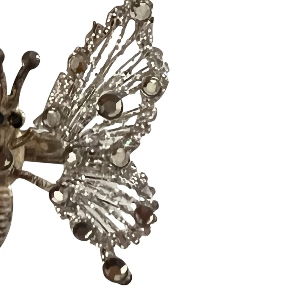 Sparkling Rhinestone Butterfly Hair Clip with Moving Wings Silver Tone Accessory